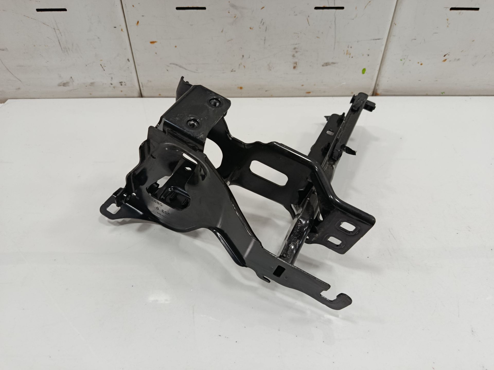 Soporte faro izquierdo bmw serie z4 roadster (g29) sdrive 30i