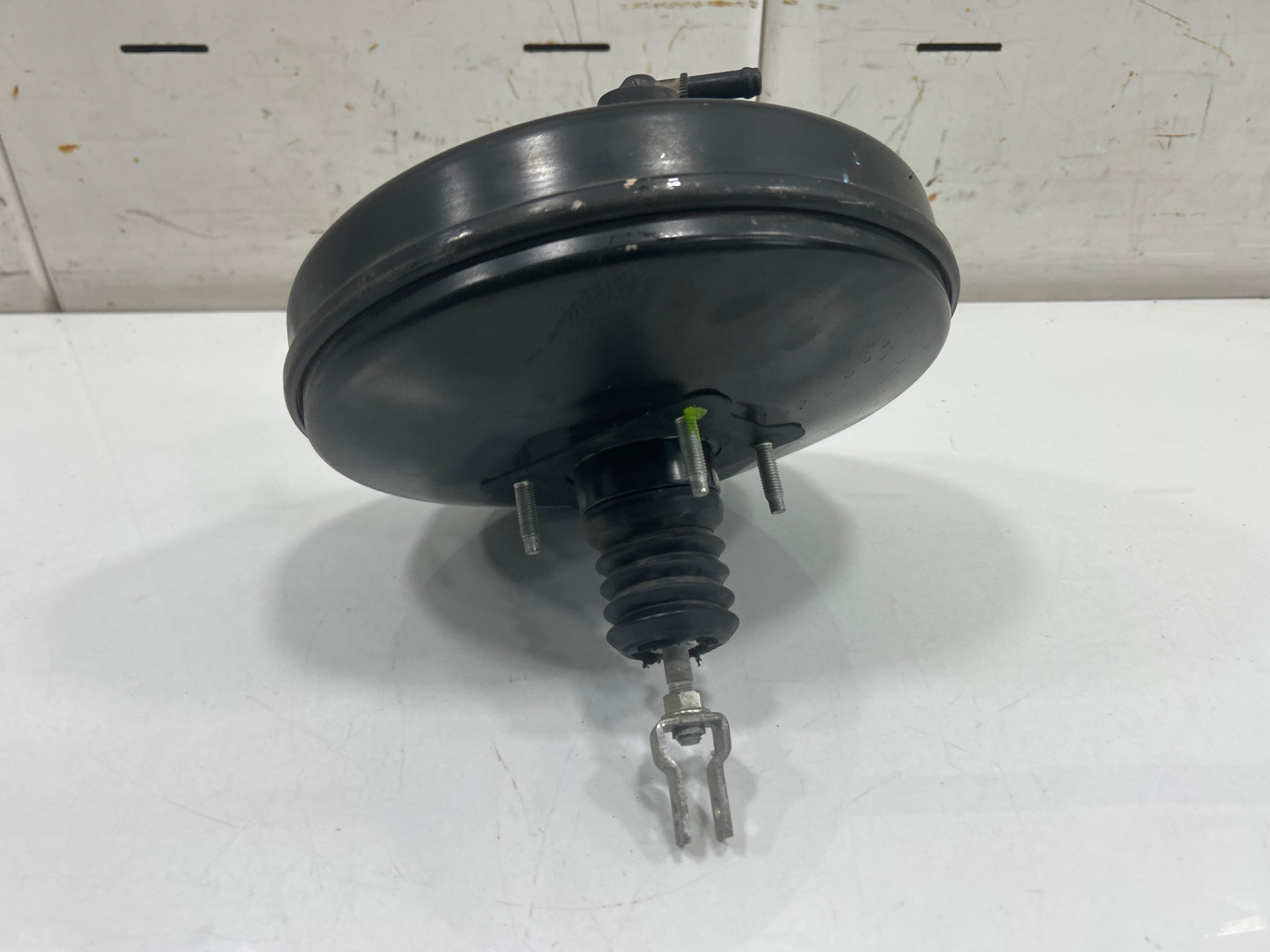 Servofreno toyota avensis cross sport (t27) advance