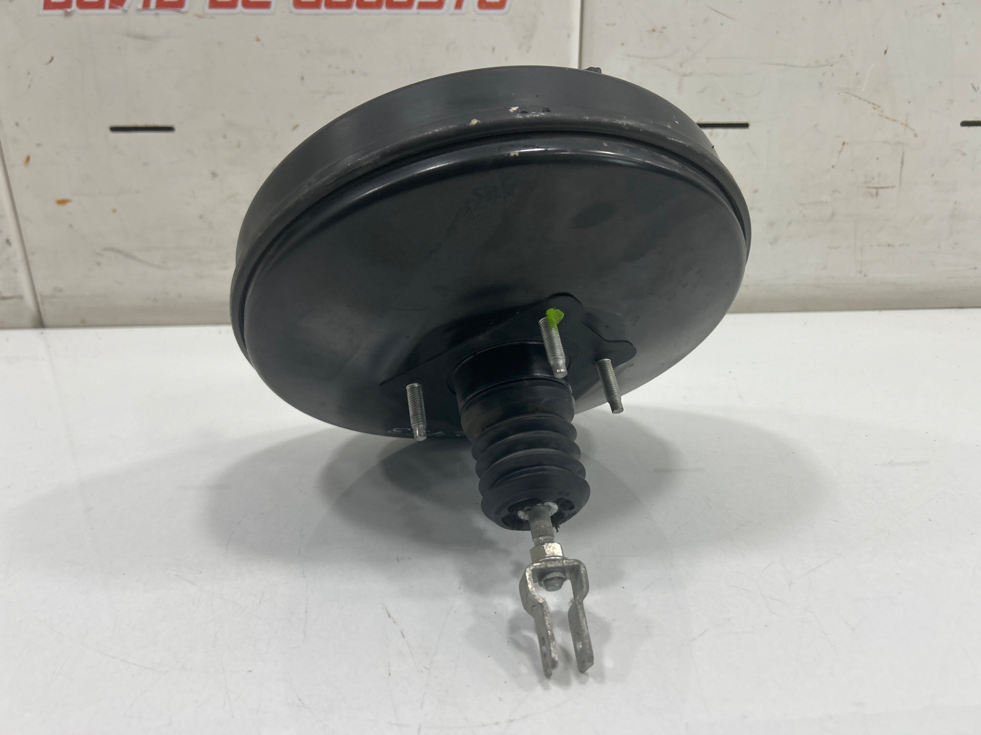 Servofreno toyota avensis cross sport (t27) advance