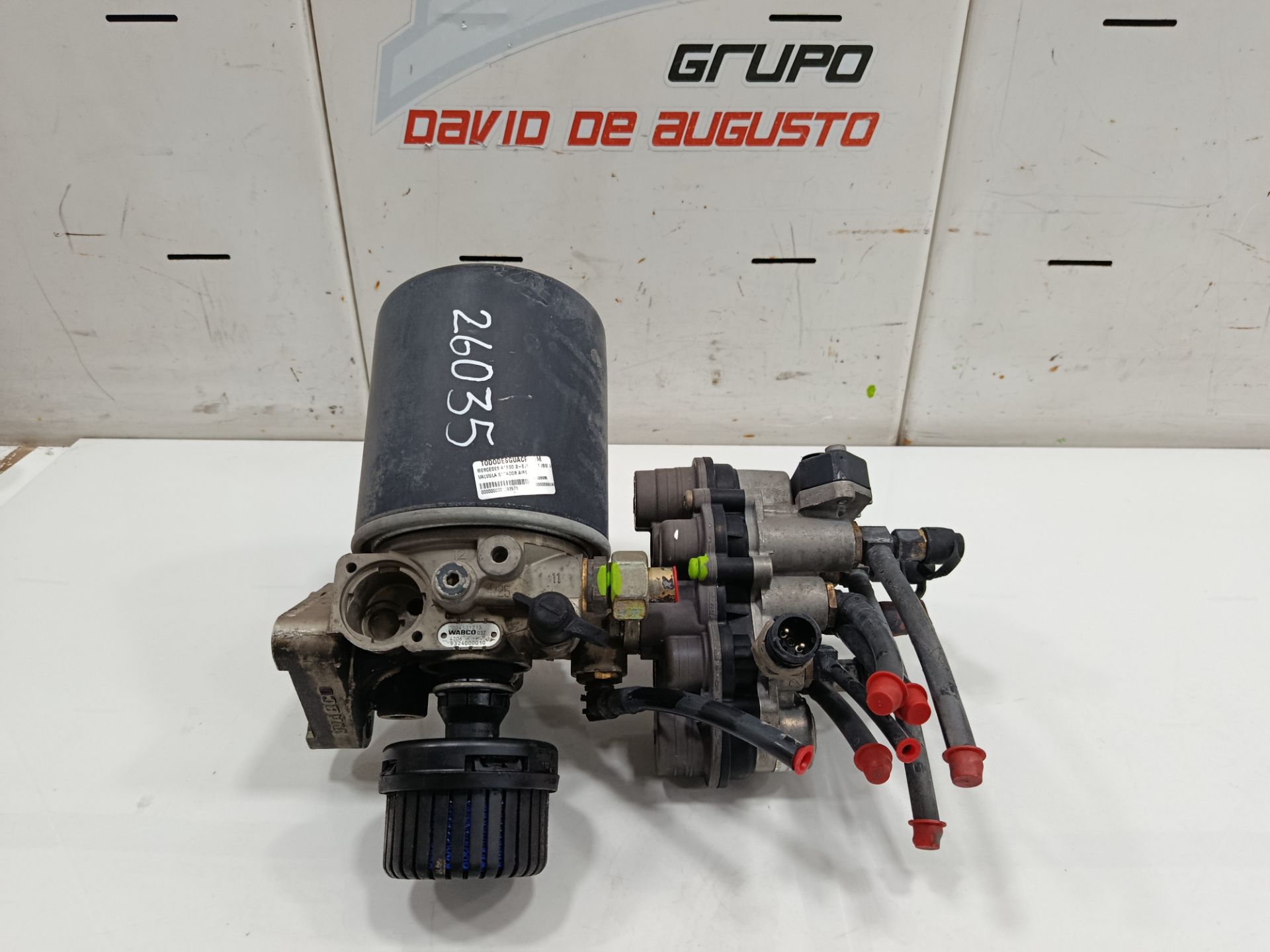 No identificado mercedes-benz atego 2-ejes 18 t bm 95024 (1998) 