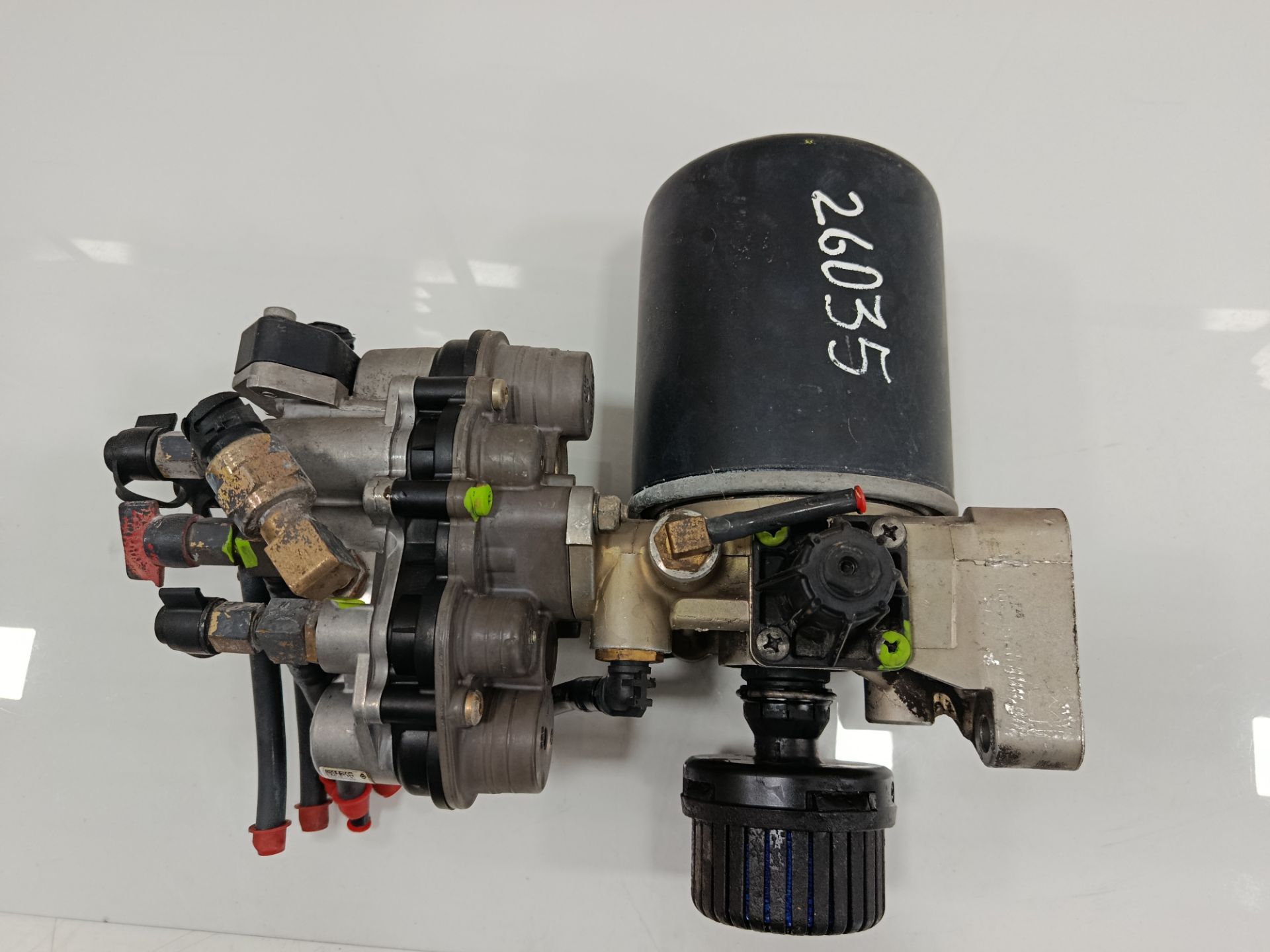 No identificado mercedes-benz atego 2-ejes 18 t bm 95024 (1998) 