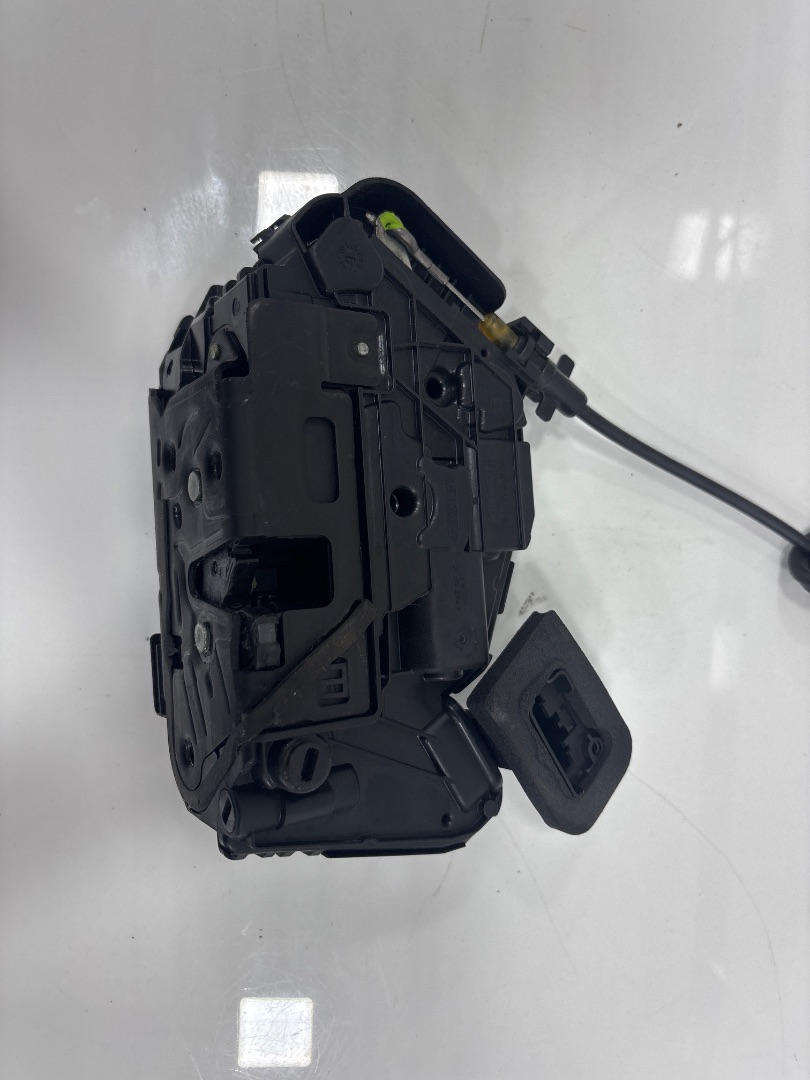 Cerradura puerta trasera derecha volkswagen golf sportsvan vii (an1)(09.2017) advance