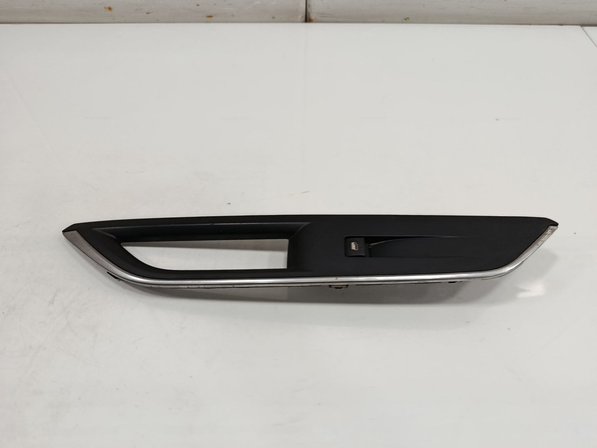 Mando elevalunas delantero derecho peugeot 3008 active pack