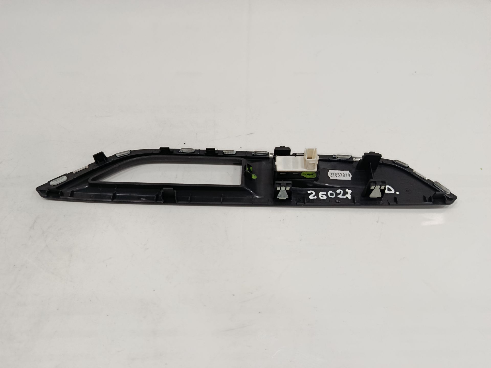 Mando elevalunas delantero derecho peugeot 3008 active pack