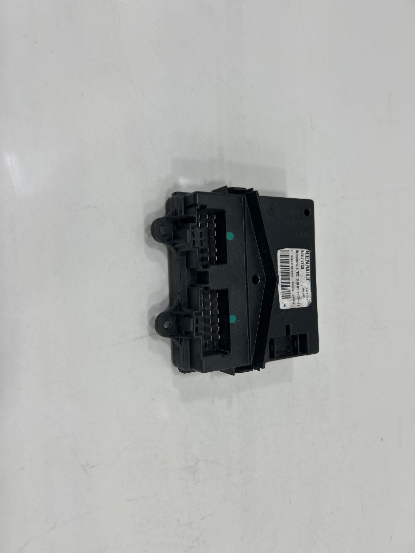 Modulo electronico renault  no identificado