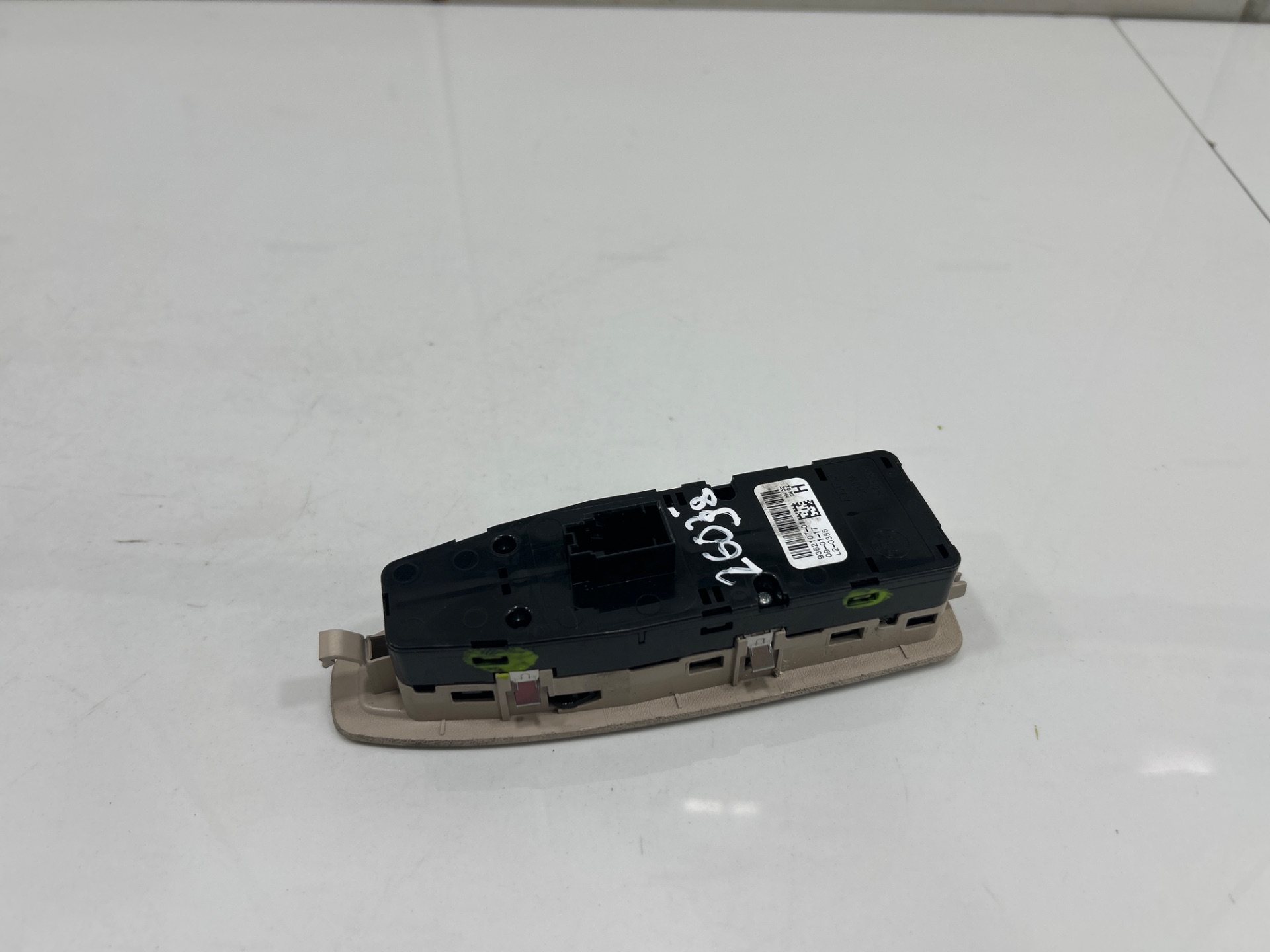 Mando elevalunas delantero izquierdo bmw serie 3 berlina (f30n) 330e