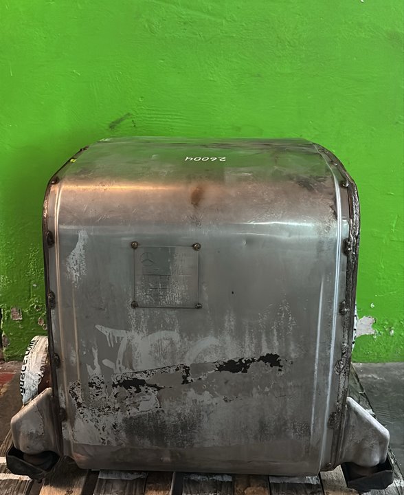 Catalizador mercedes-benz  no identificado