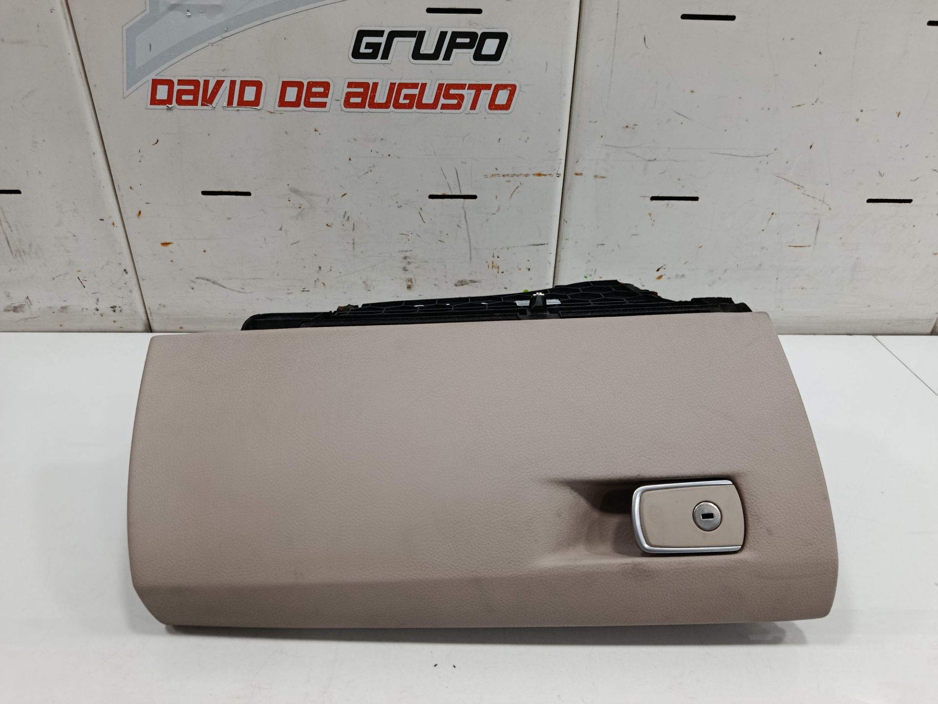 Guantera bmw serie 3 berlina (f30n) 330e