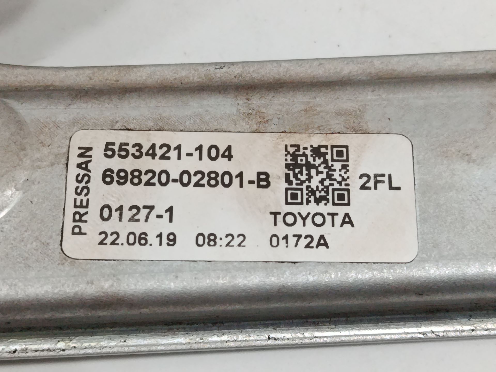 Elevalunas delantero izquierdo toyota corolla (e21) hybrid style