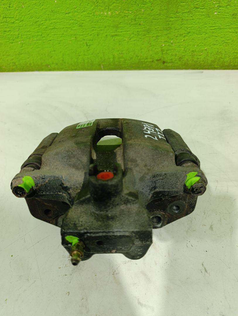 Pinza de freno trasera izquierda mitsubishi canter 4.05 - plataforma 35 cabina doble (co