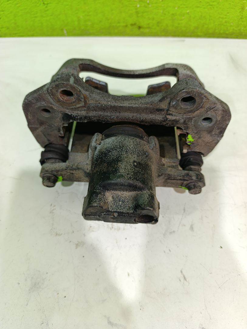 Pinza de freno trasera derecha mitsubishi canter 4.05 - plataforma 35 cabina doble (co