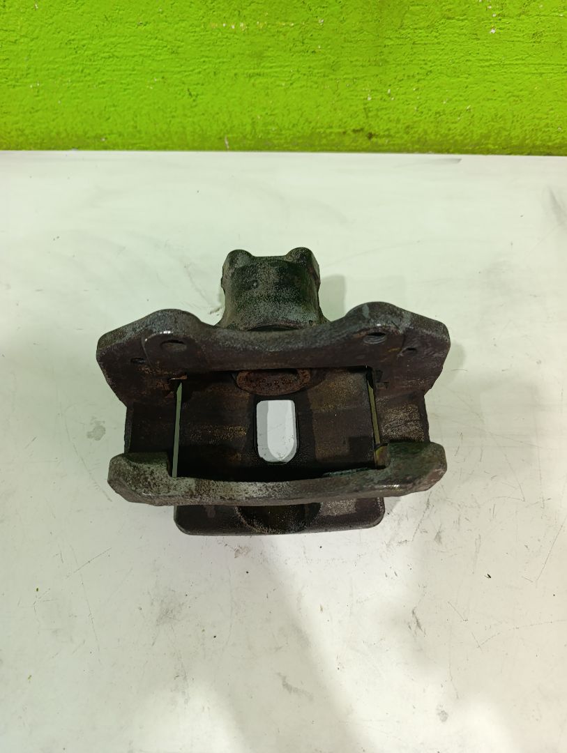 Pinza de freno trasera derecha mitsubishi canter 4.05 - plataforma 35 cabina doble (co