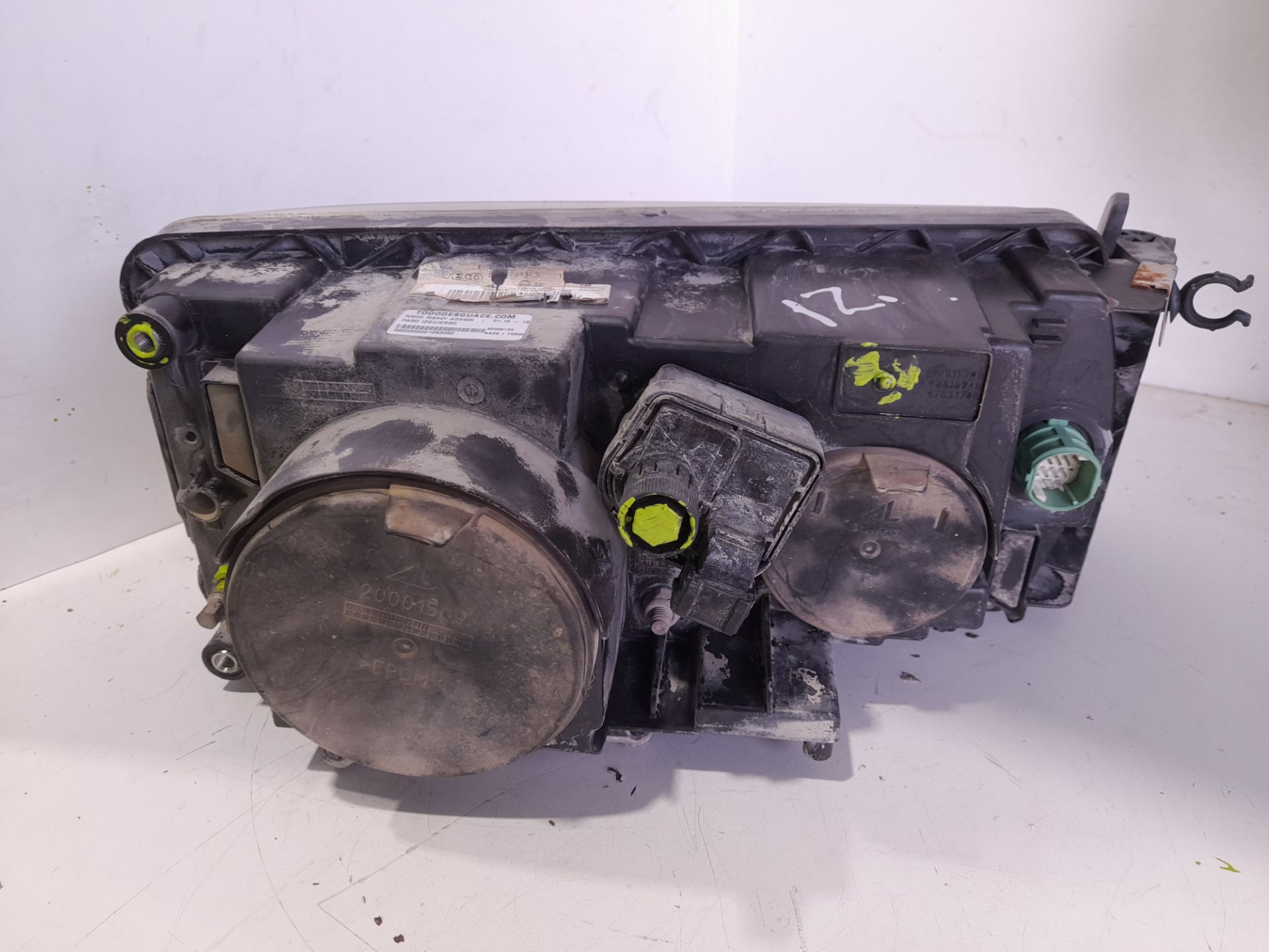 Faro izquierdo iveco ms34y ad340x