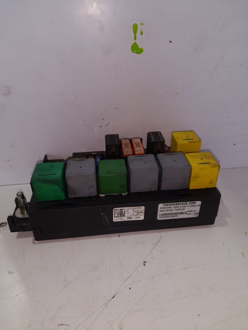 Caja reles / fusibles mercedes-benz clase r (w251) 320 cdi (251.022)