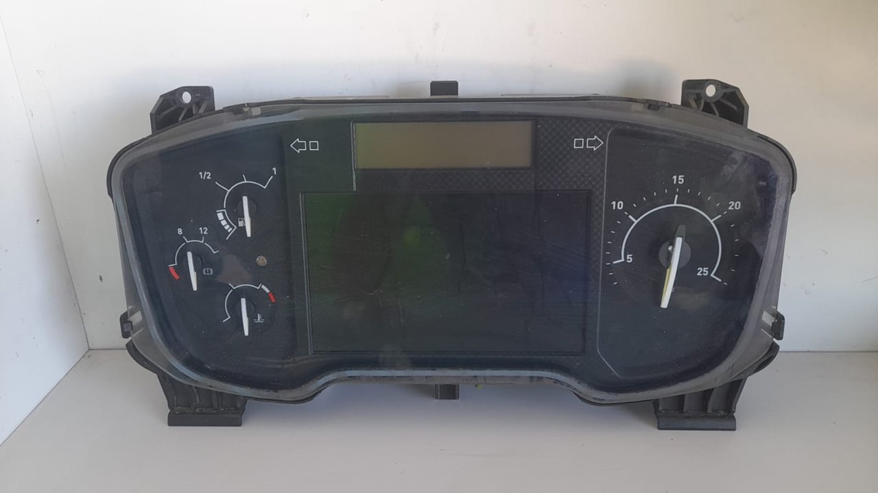 Cuadro instrumentos renault t 520 highcab t4x2