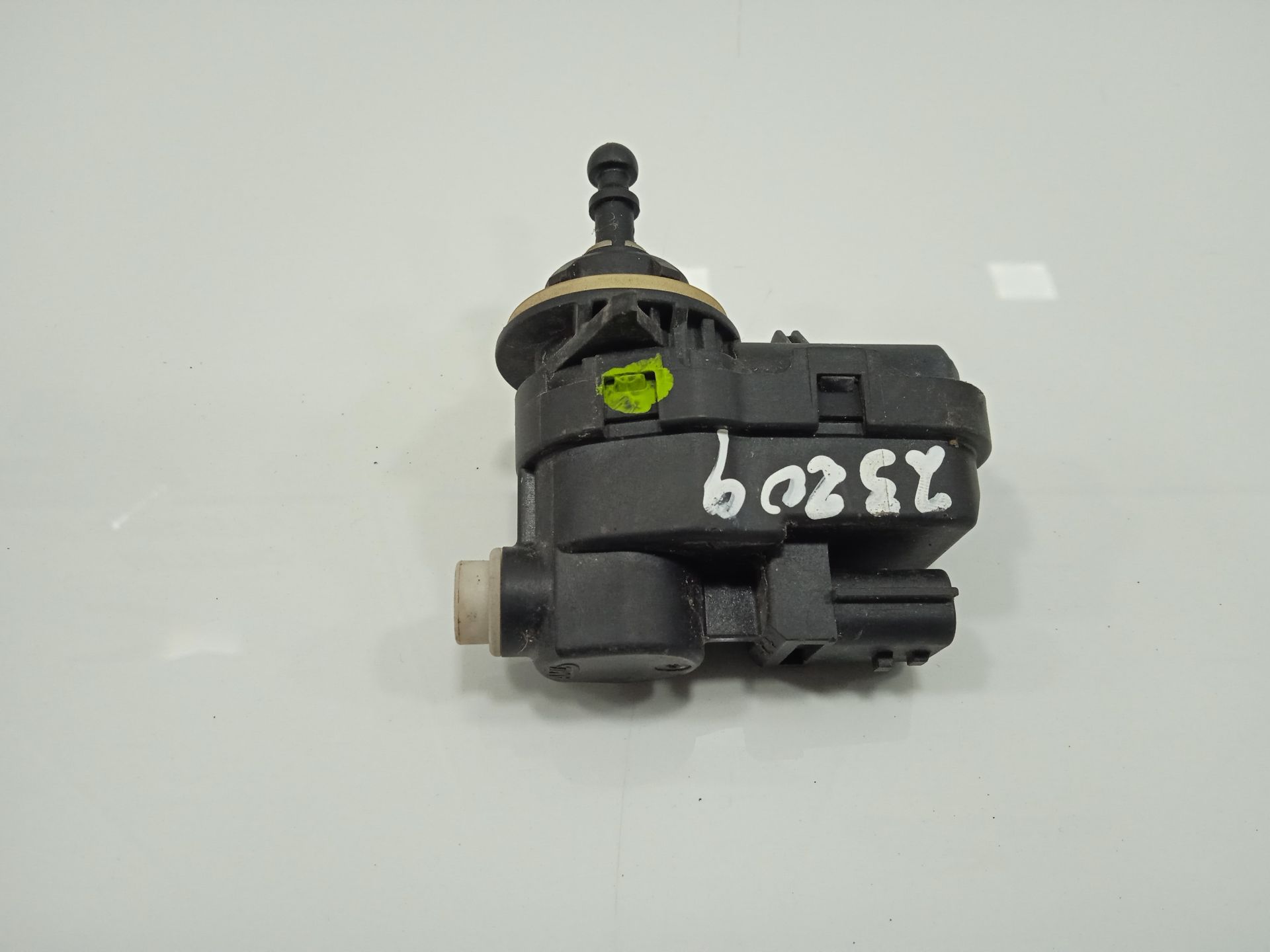 Motor regulacion faros nissan juke (f15) ministry of sound