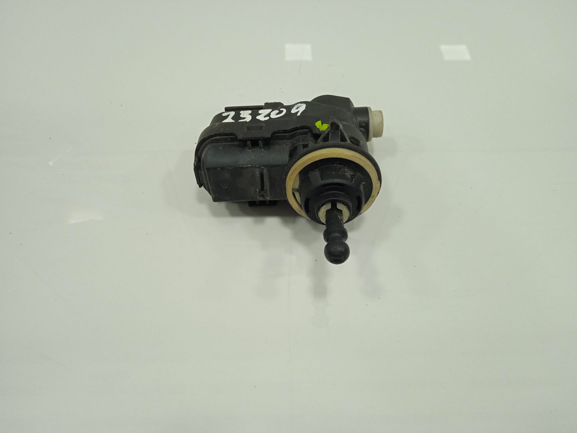Motor regulacion faros nissan juke (f15) ministry of sound