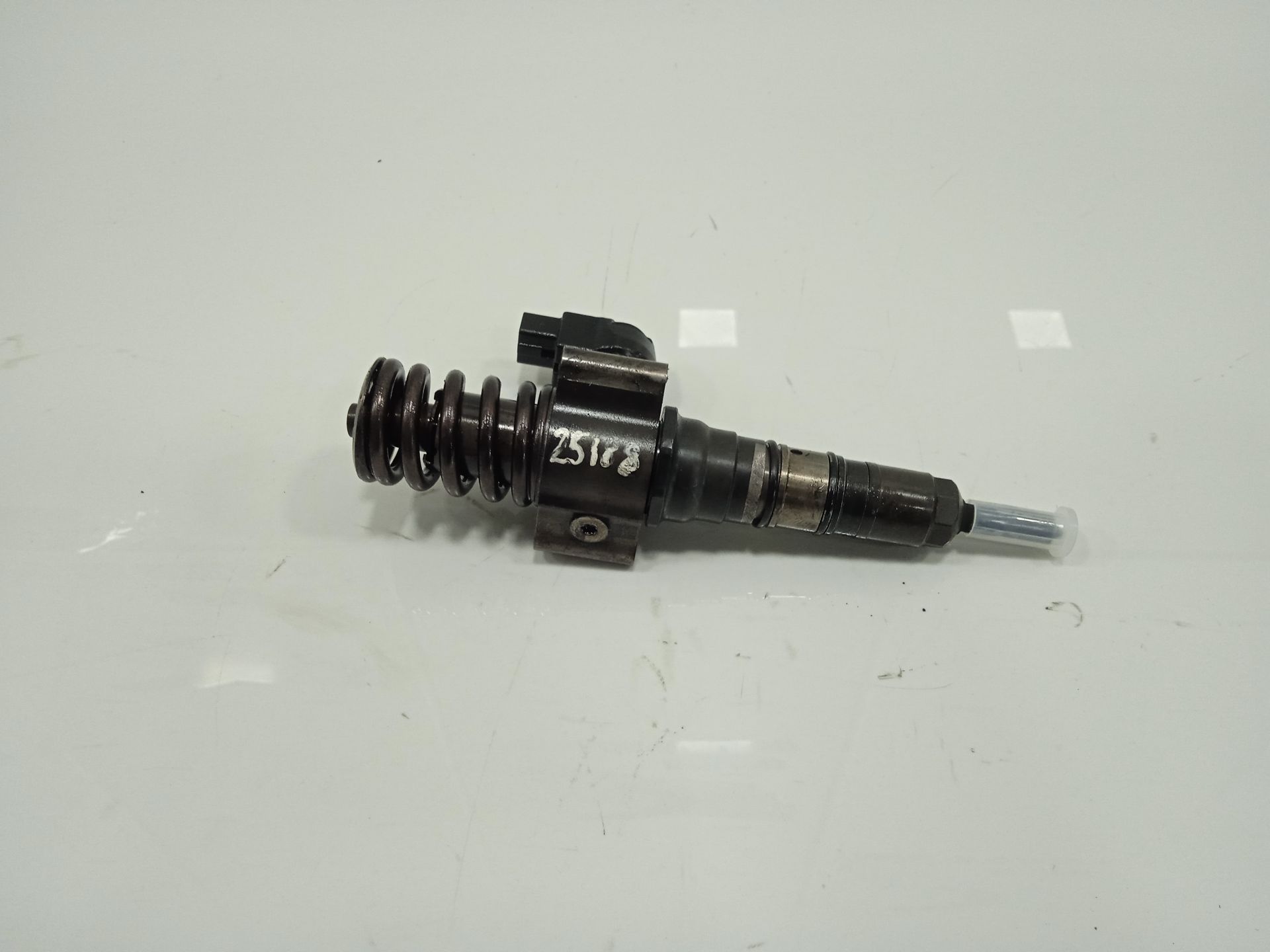 Inyector volkswagen passat berlina (3c2) advance