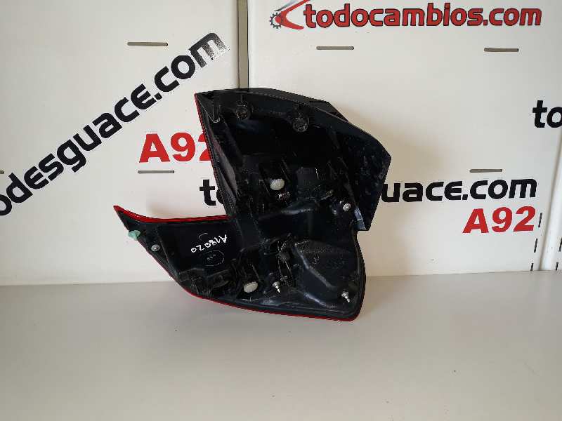 Piloto trasero izquierdo citroen c4 aircross exclusive plus 2wd