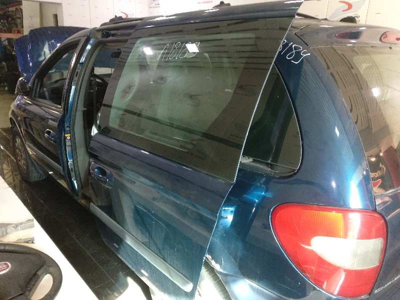 Puerta trasera izquierda chrysler voyager (rg) 2.4 se