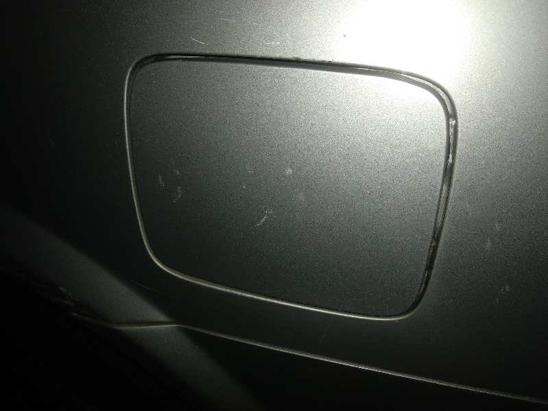 Tapa exterior combustible nissan primera berlina (p12) acenta