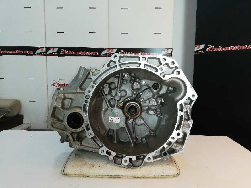 Caja cambios toyota auris luna+