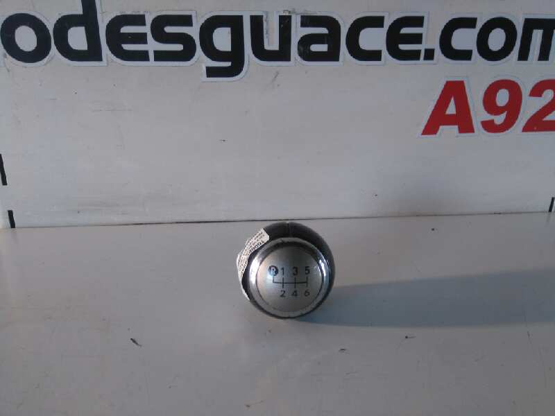 Pomo palanca cambio toyota auris luna+