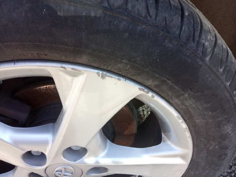 Juego llantas toyota auris luna+