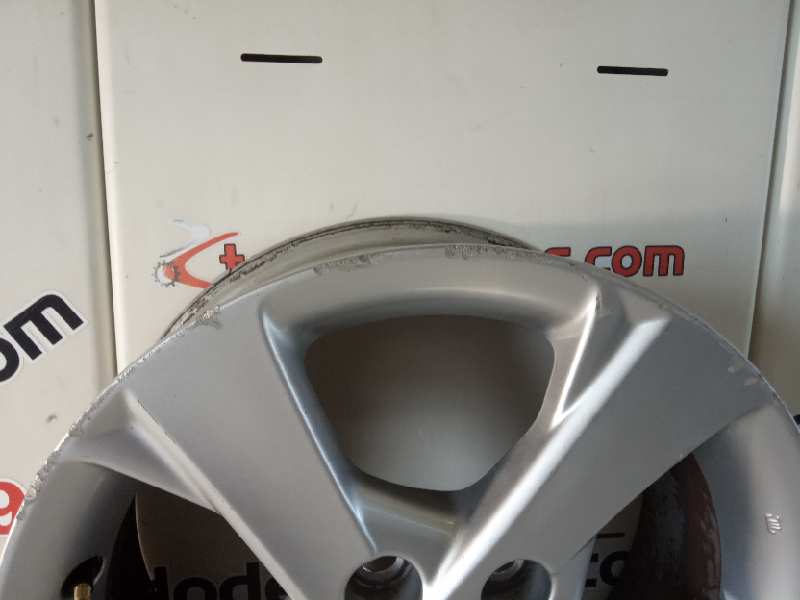 Juego llantas toyota auris luna+