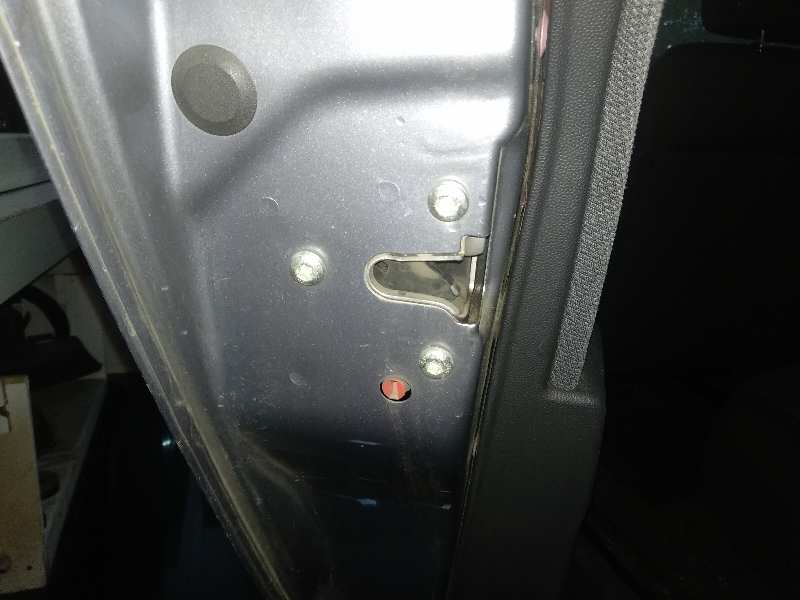 Cerradura puerta trasera izquierda opel astra h ber. cosmo