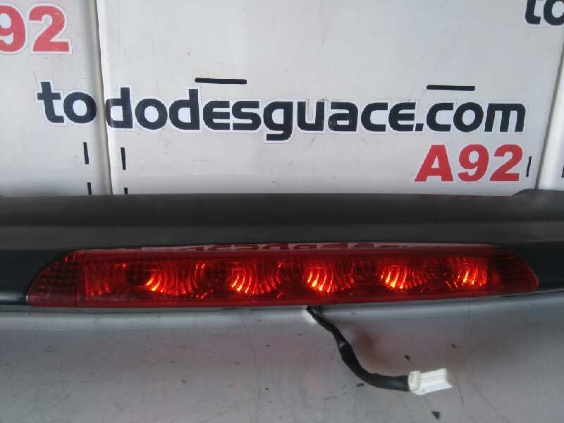Luz central de freno ssangyong rodius xdi