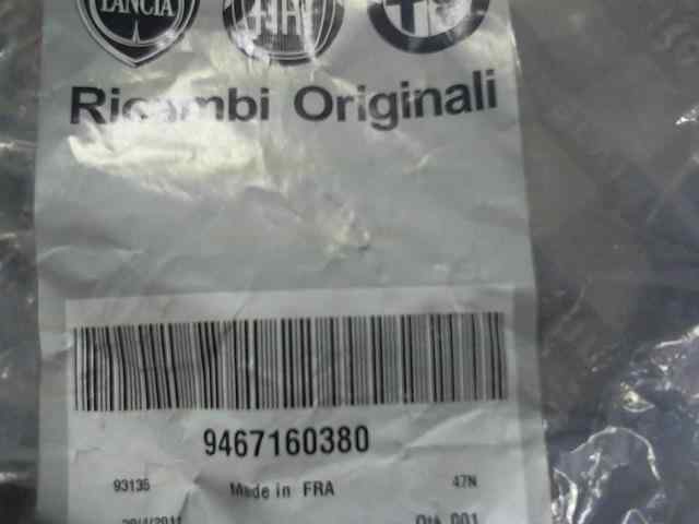  carcasa retrovisor derecho   fiat recambio original . .