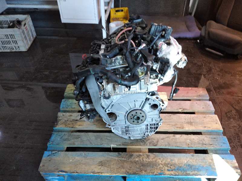 Motor completo toyota avensis advance