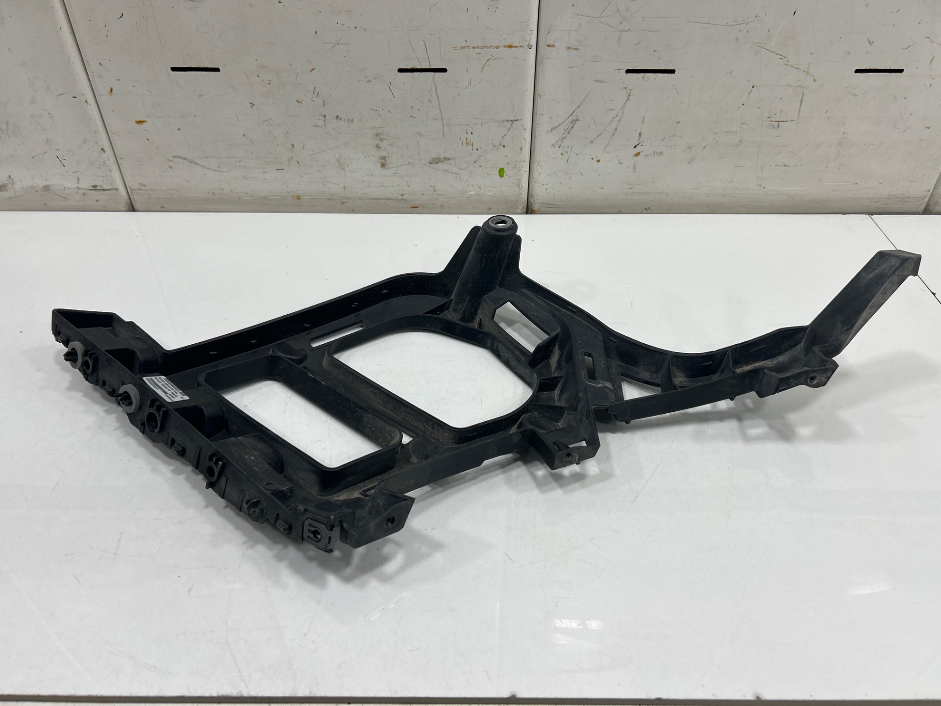 Soporte paragolpes trasero peugeot 3008 active pack