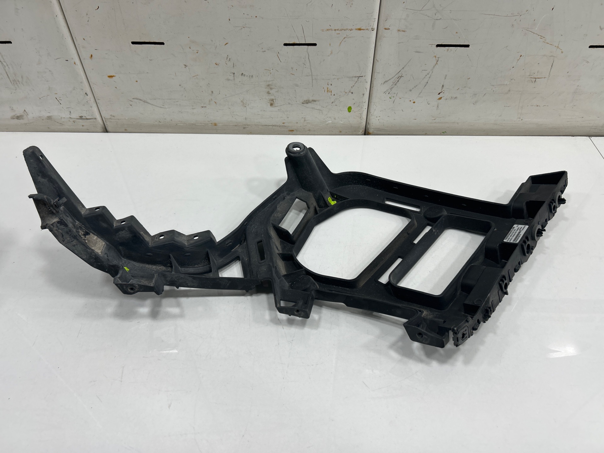 Soporte paragolpes trasero peugeot 3008 active pack