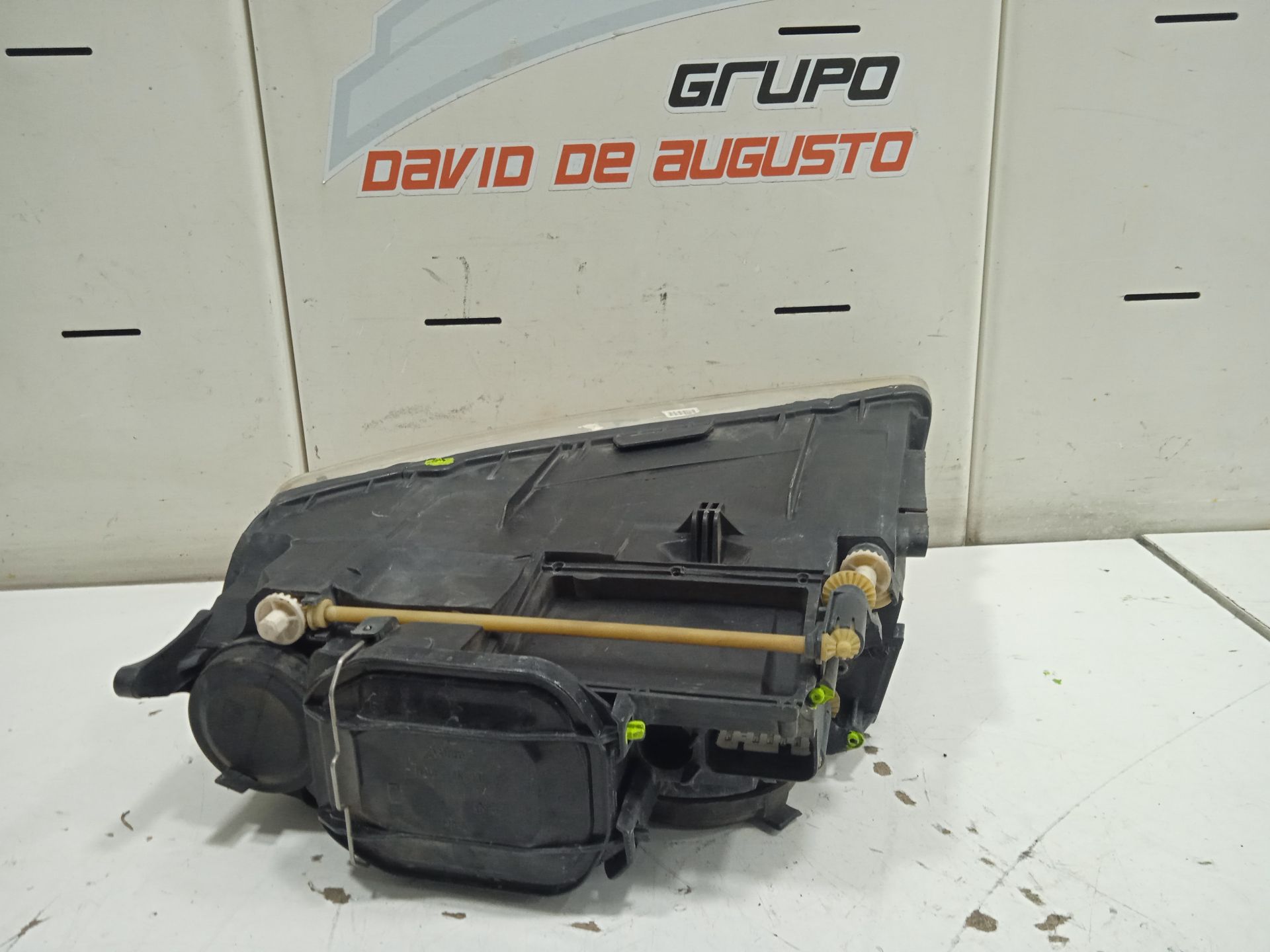 Faro derecho volkswagen touareg (7l6) v6 tdi