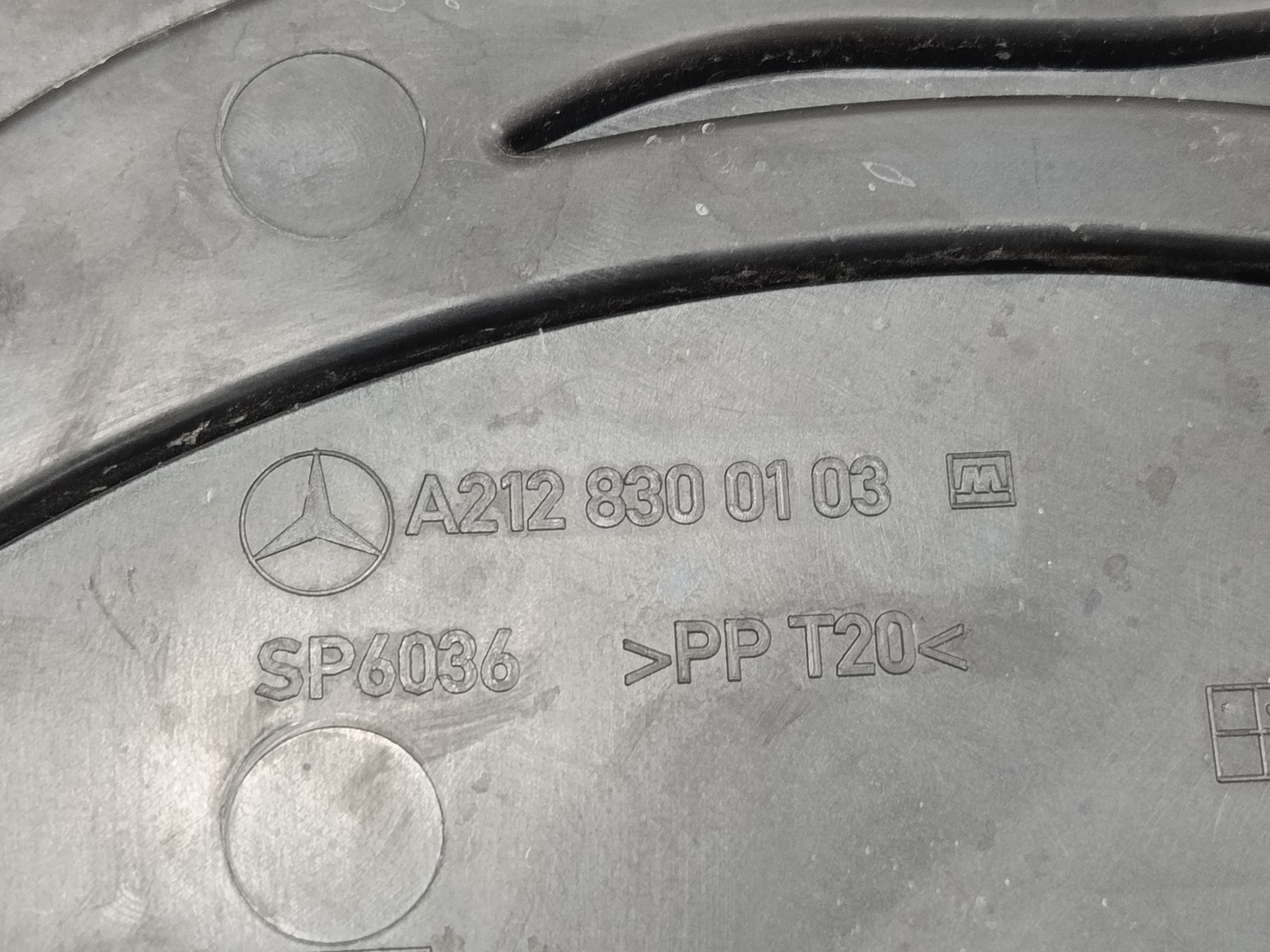 Caja filtro aire mercedes-benz clase e (w212) lim. 220 cdi blueefficiency (212.00