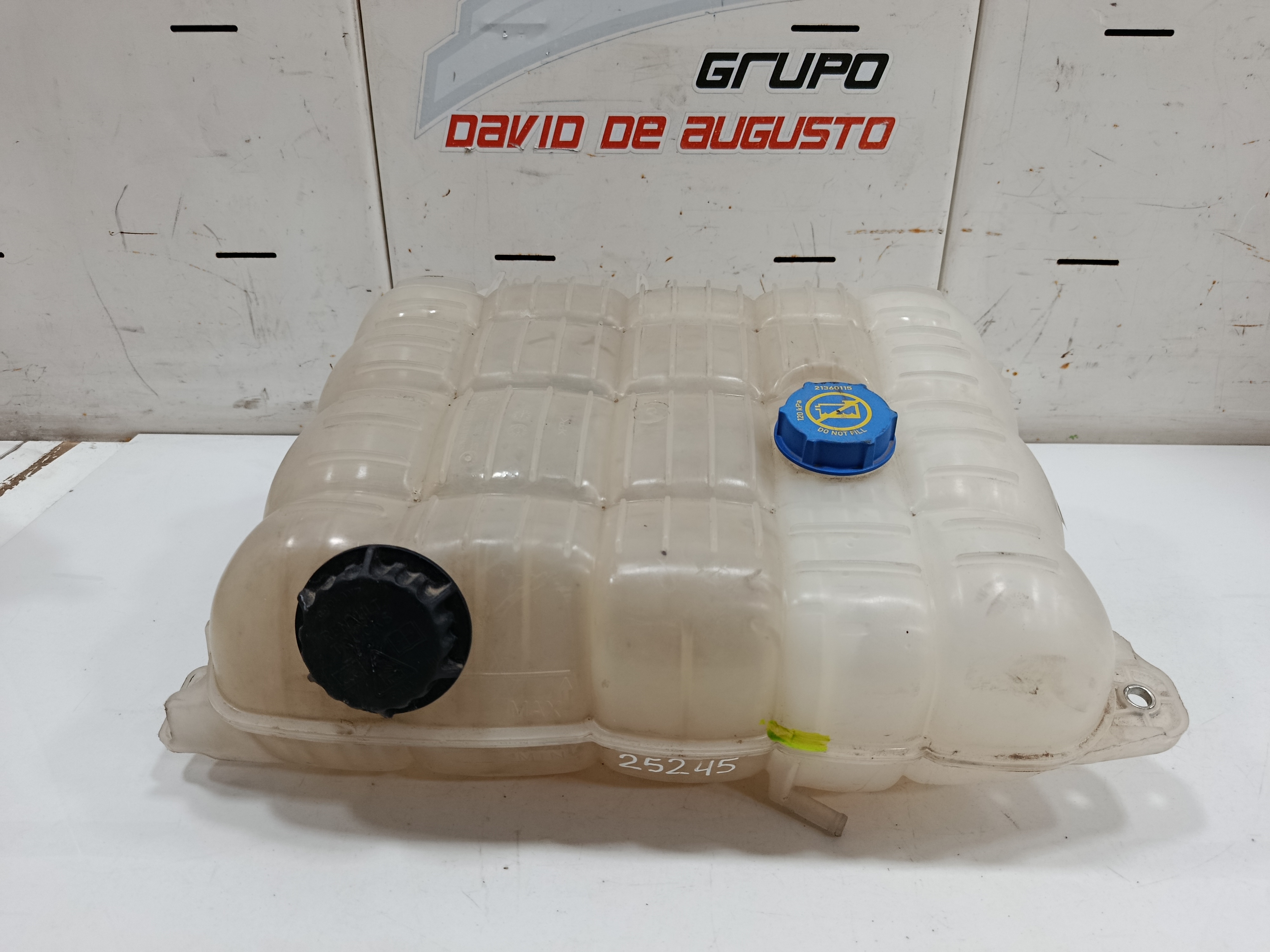 Deposito expansion renault t 460 dti 11 460 euro vi