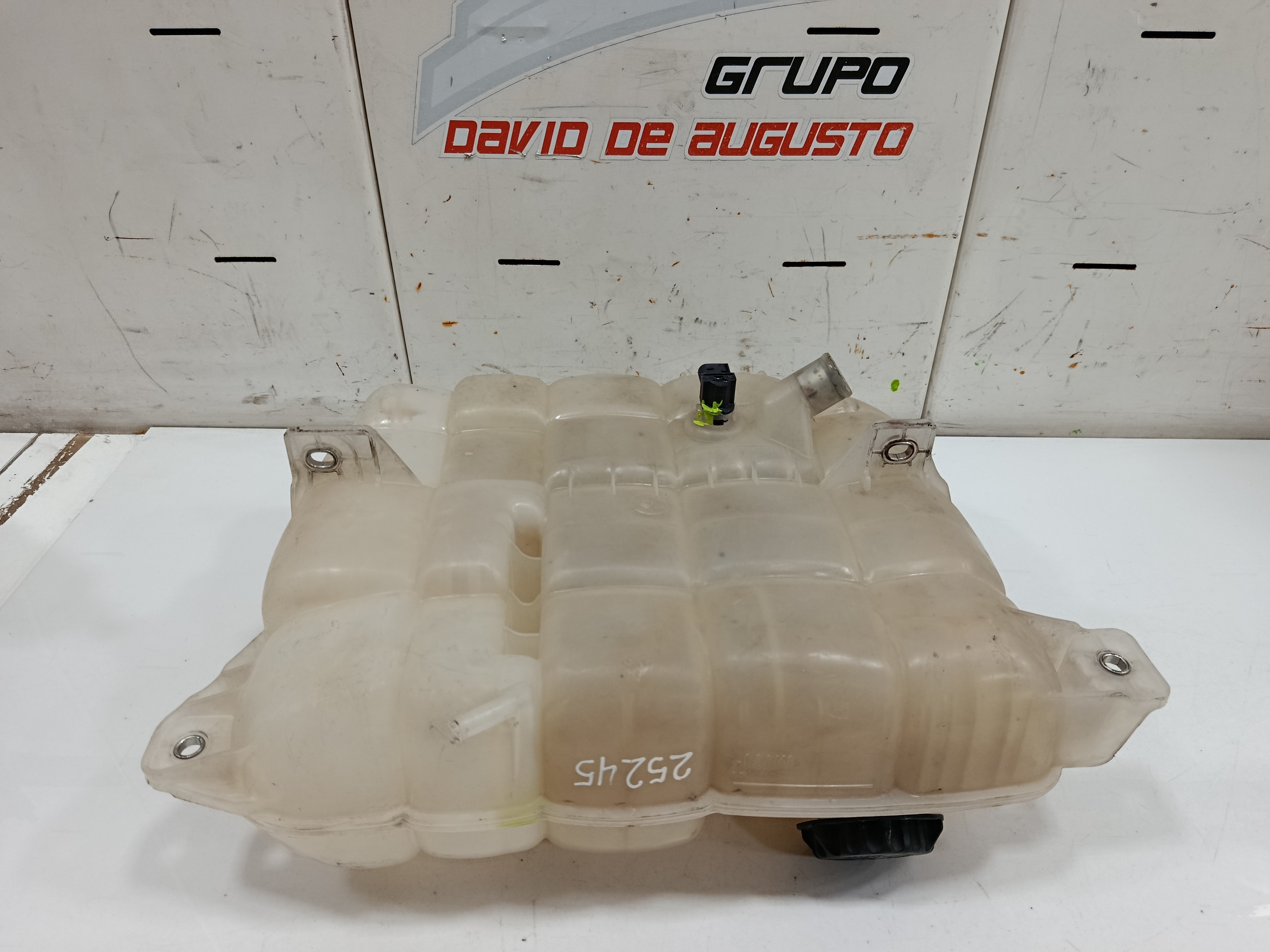Deposito expansion renault t 460 dti 11 460 euro vi