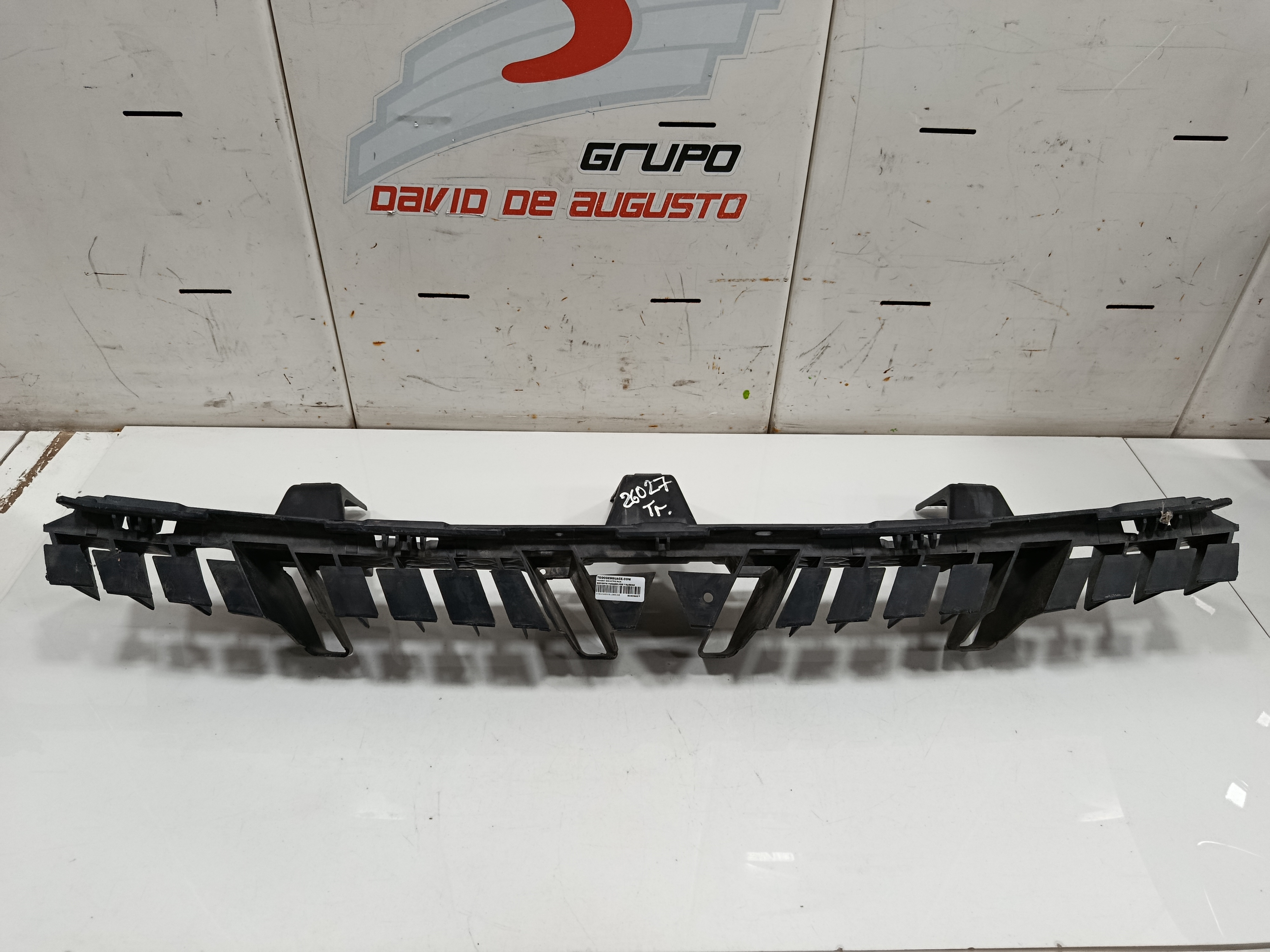 Soporte paragolpes trasero peugeot 3008 active pack