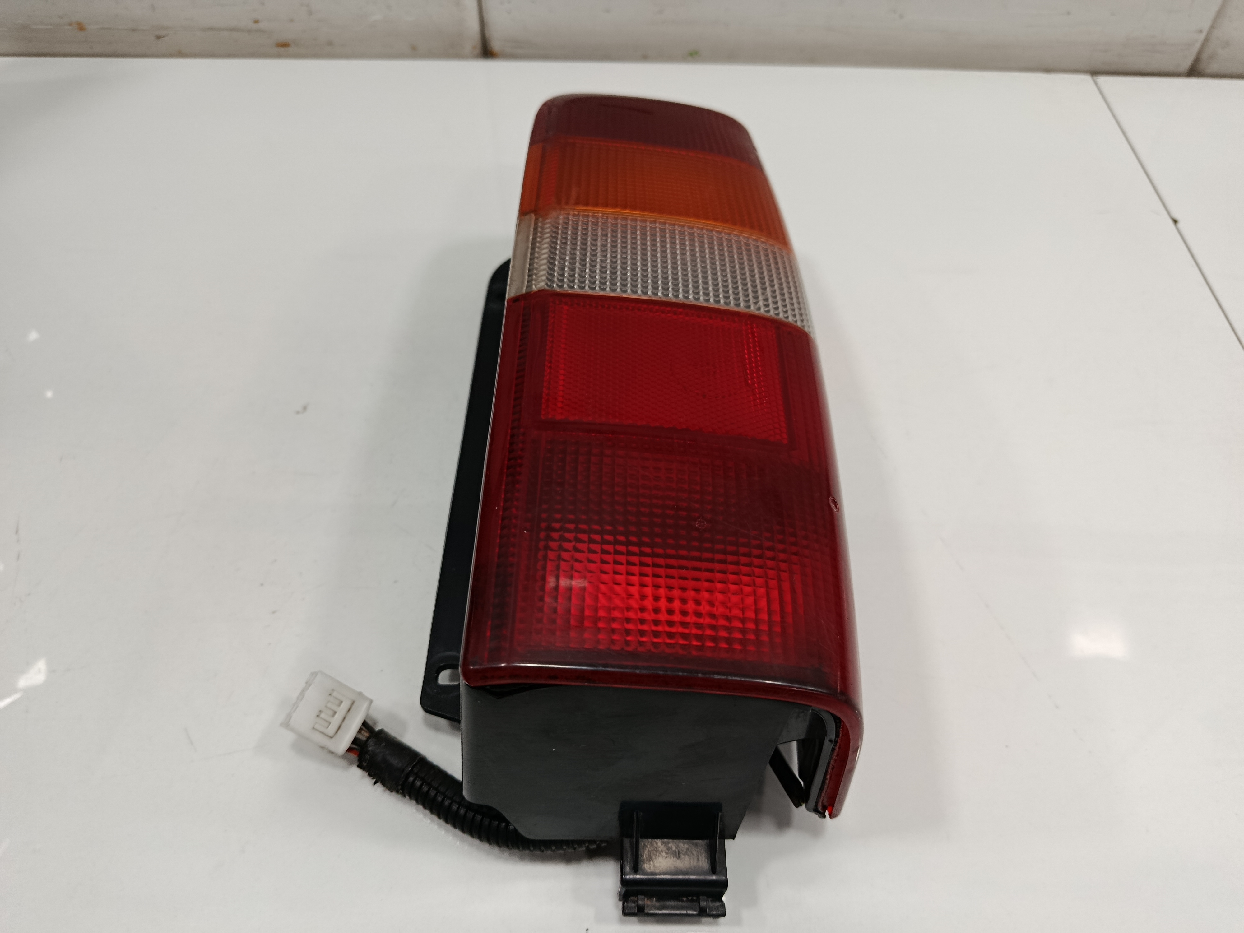 Piloto trasero derecho jeep cherokee (xj) 2.5 td jamboree