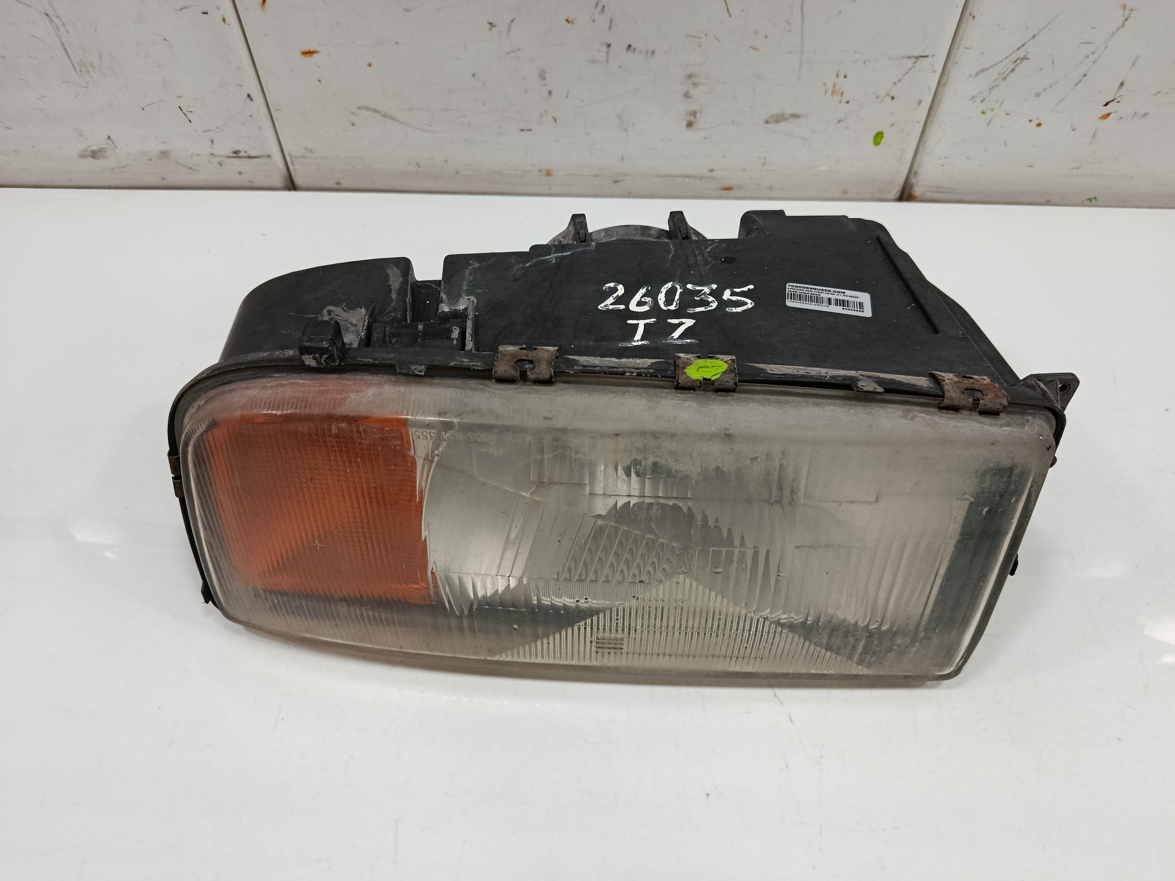 Faro izquierdo mercedes-benz atego 2-ejes 18 t bm 95024 