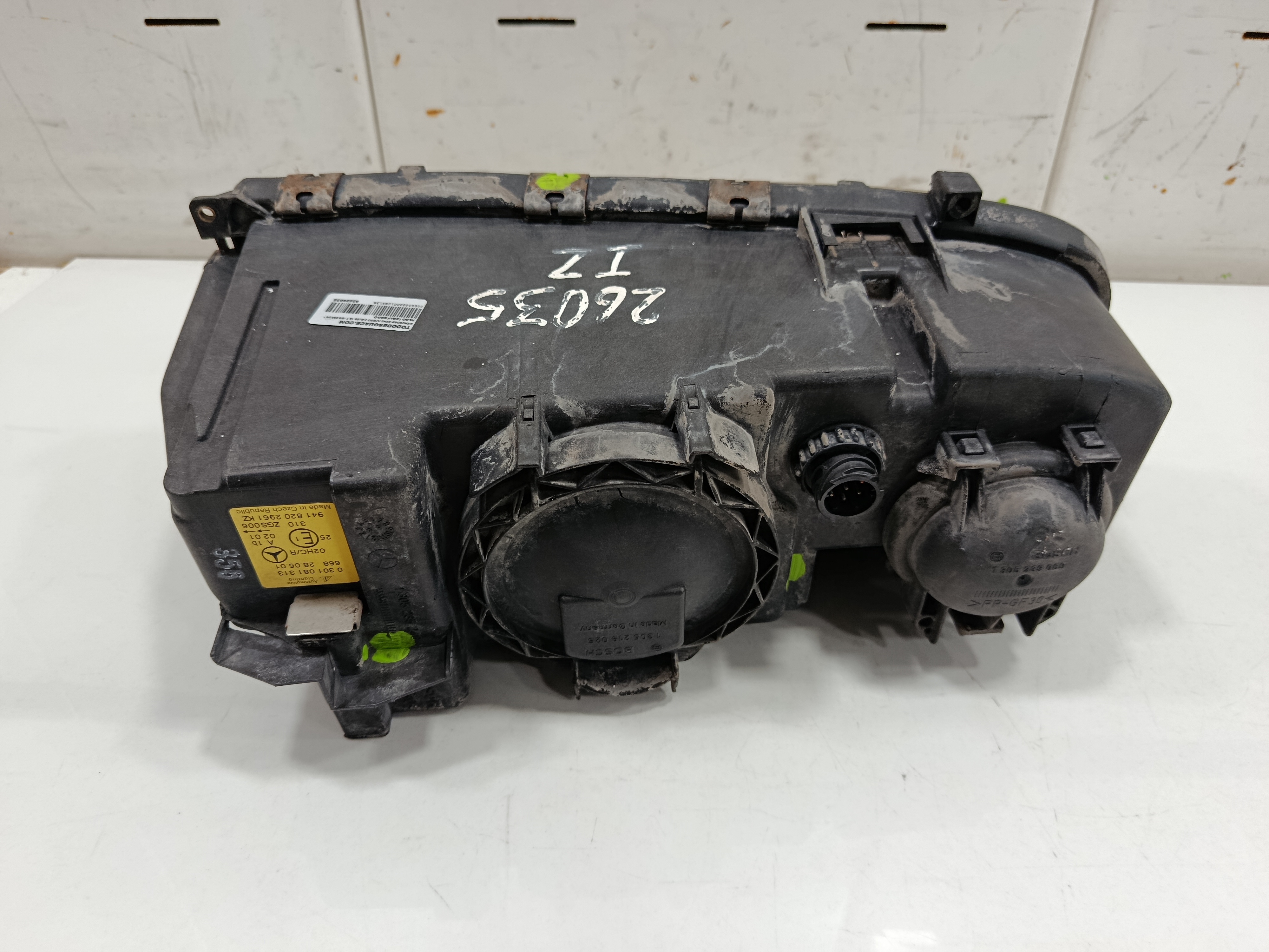 Faro izquierdo mercedes-benz atego 2-ejes 18 t bm 95024 
