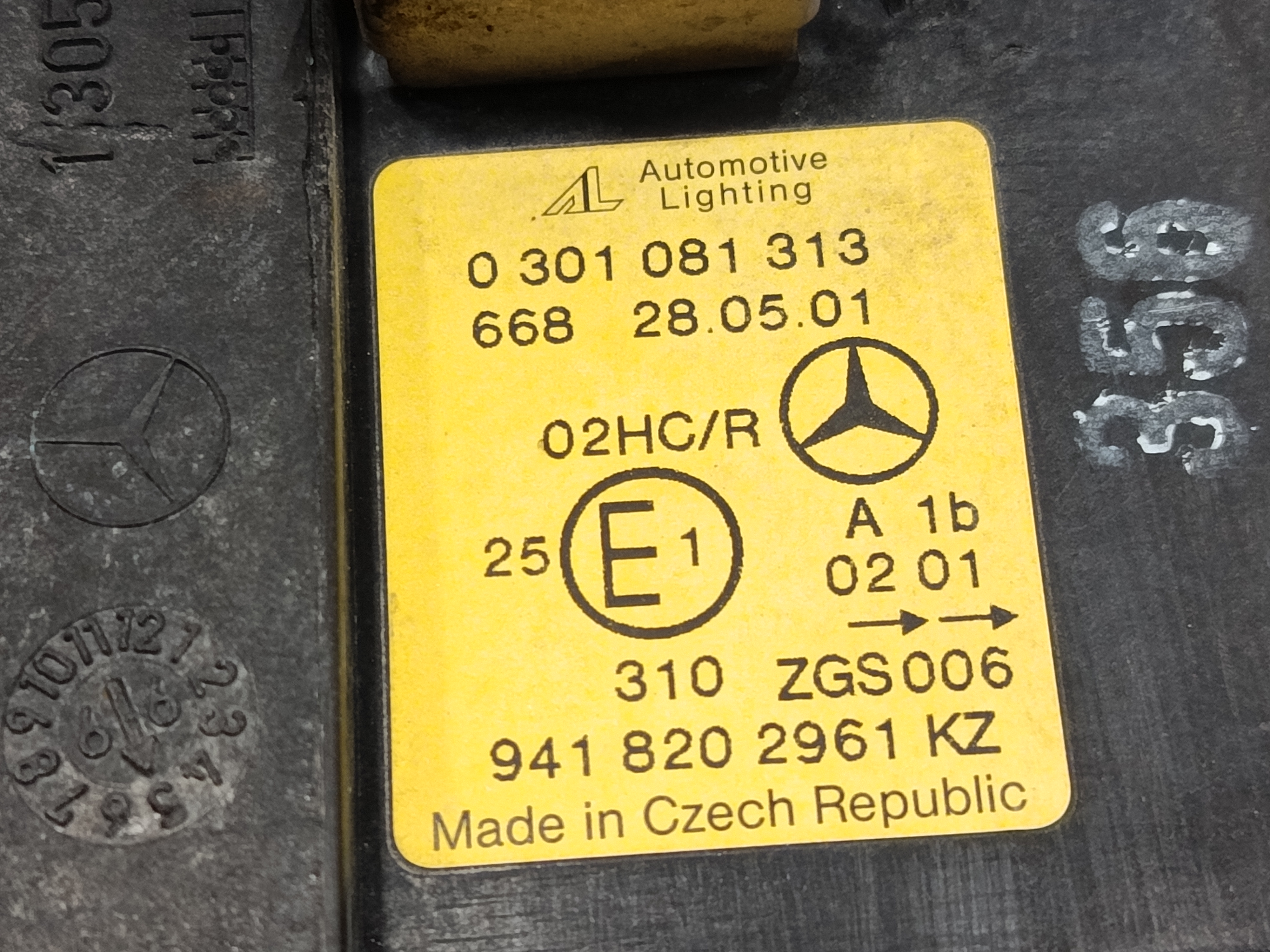 Faro izquierdo mercedes-benz atego 2-ejes 18 t bm 95024 