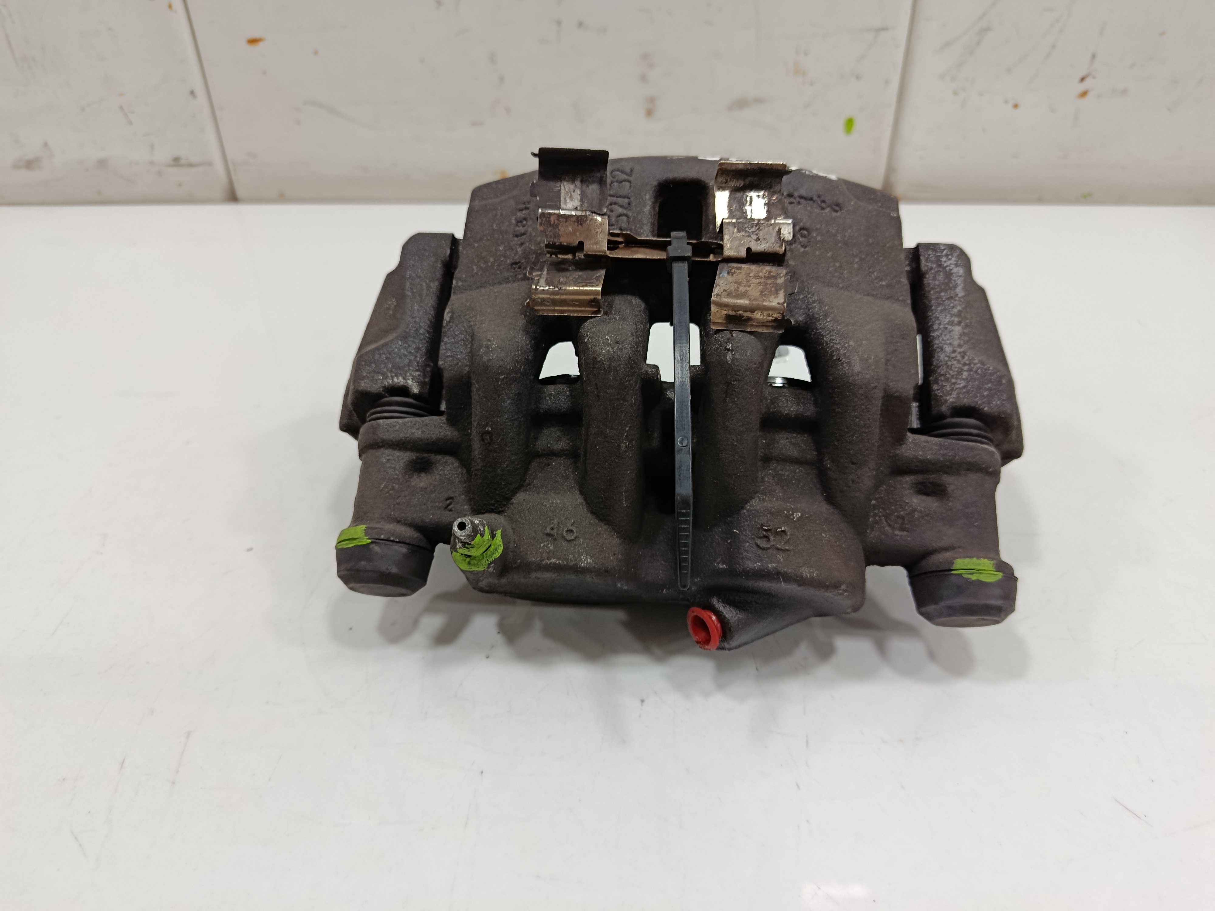 Pinza de freno delantera derecha peugeot boxer caja cerrada (rs 3000) (330333) 2007 -) hdi (333)