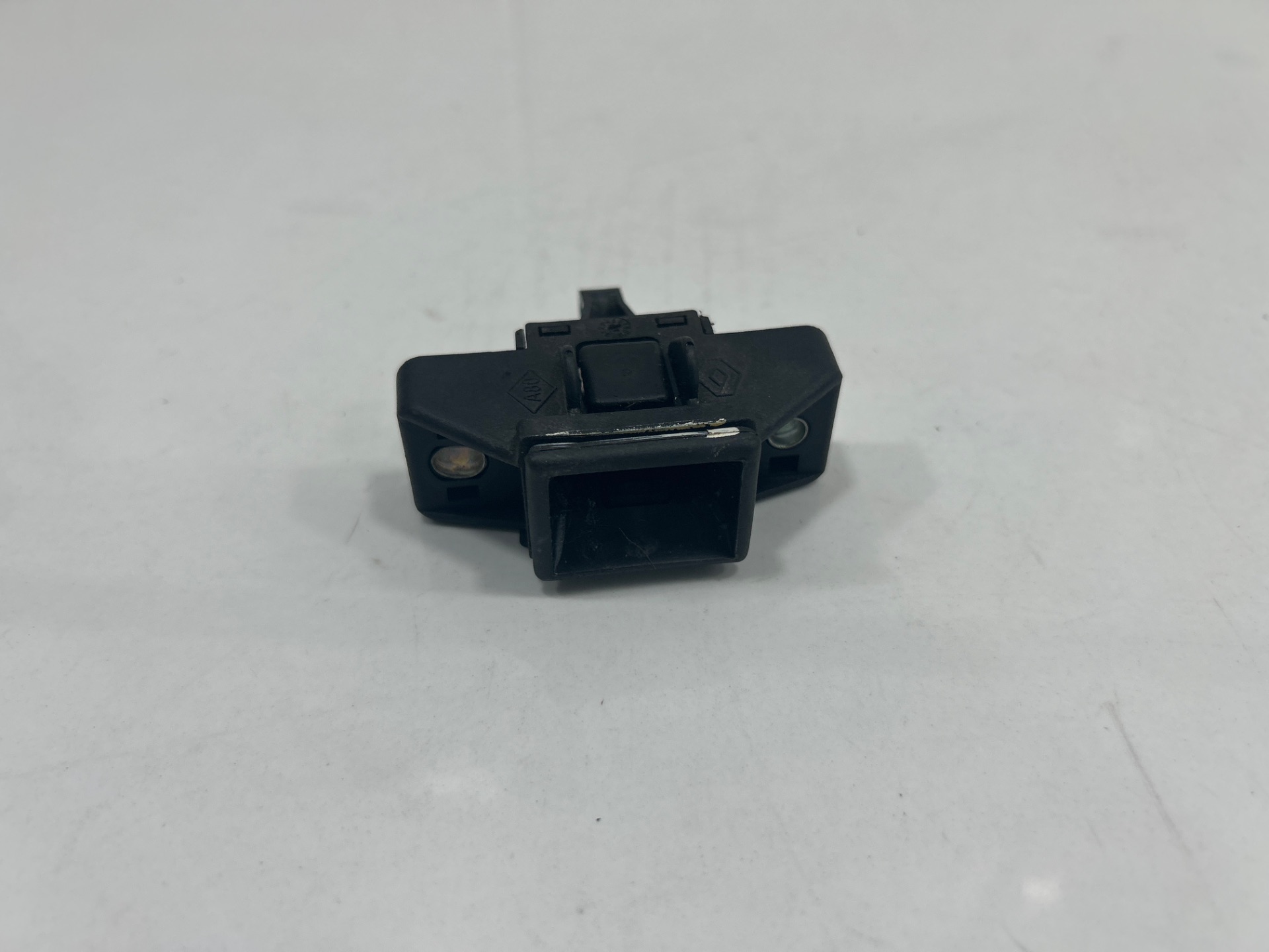 Cerradura maletero / porton dacia sandero stepway comfort