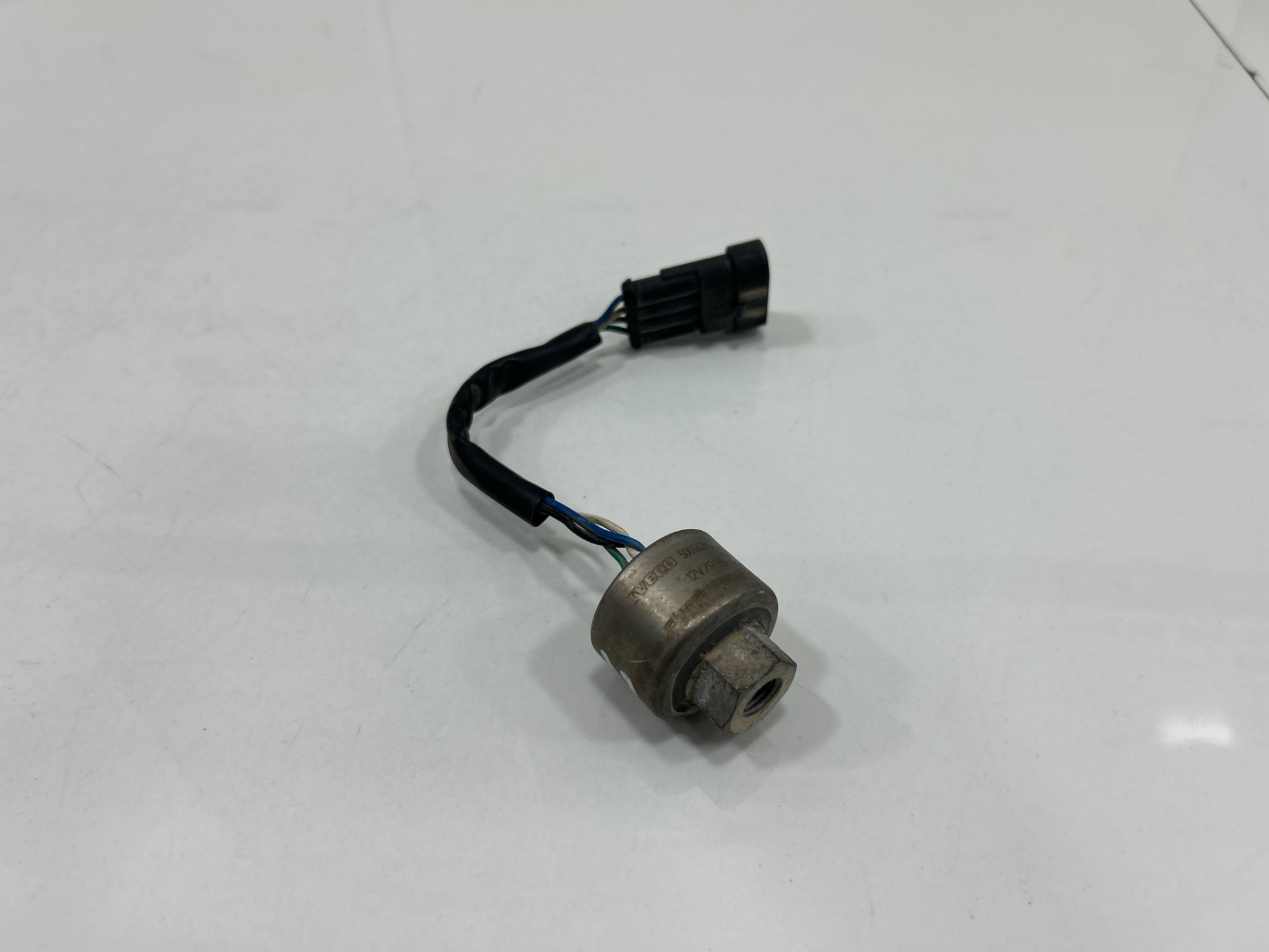 Presostato aire acondicionado iveco eurocargo 05.03 - ml180 e 270 cv