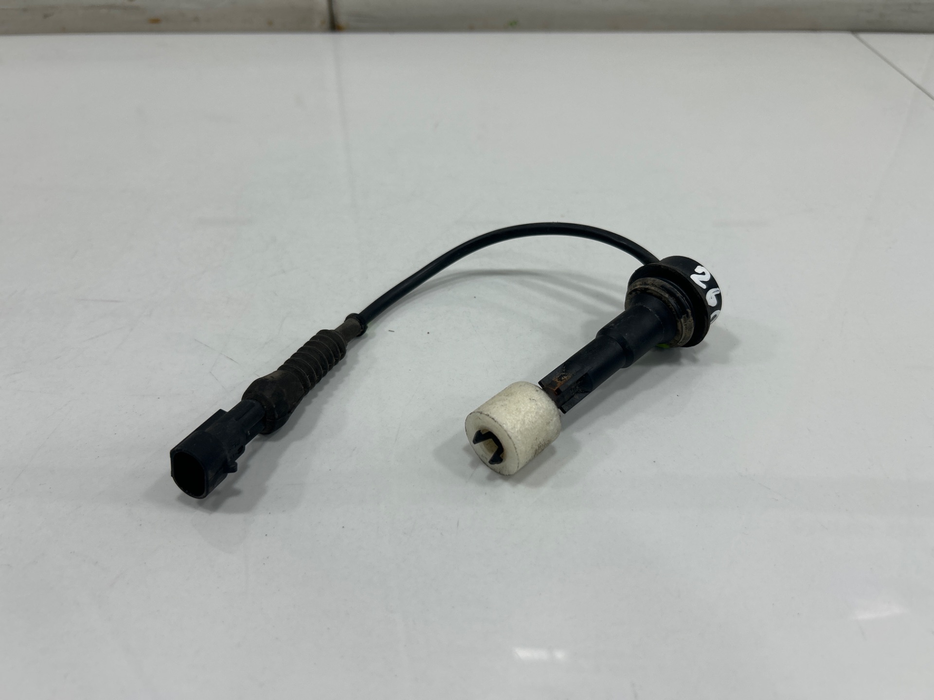 Sensor nivel iveco eurocargo volquete 120 e 4x2 cabina dobl