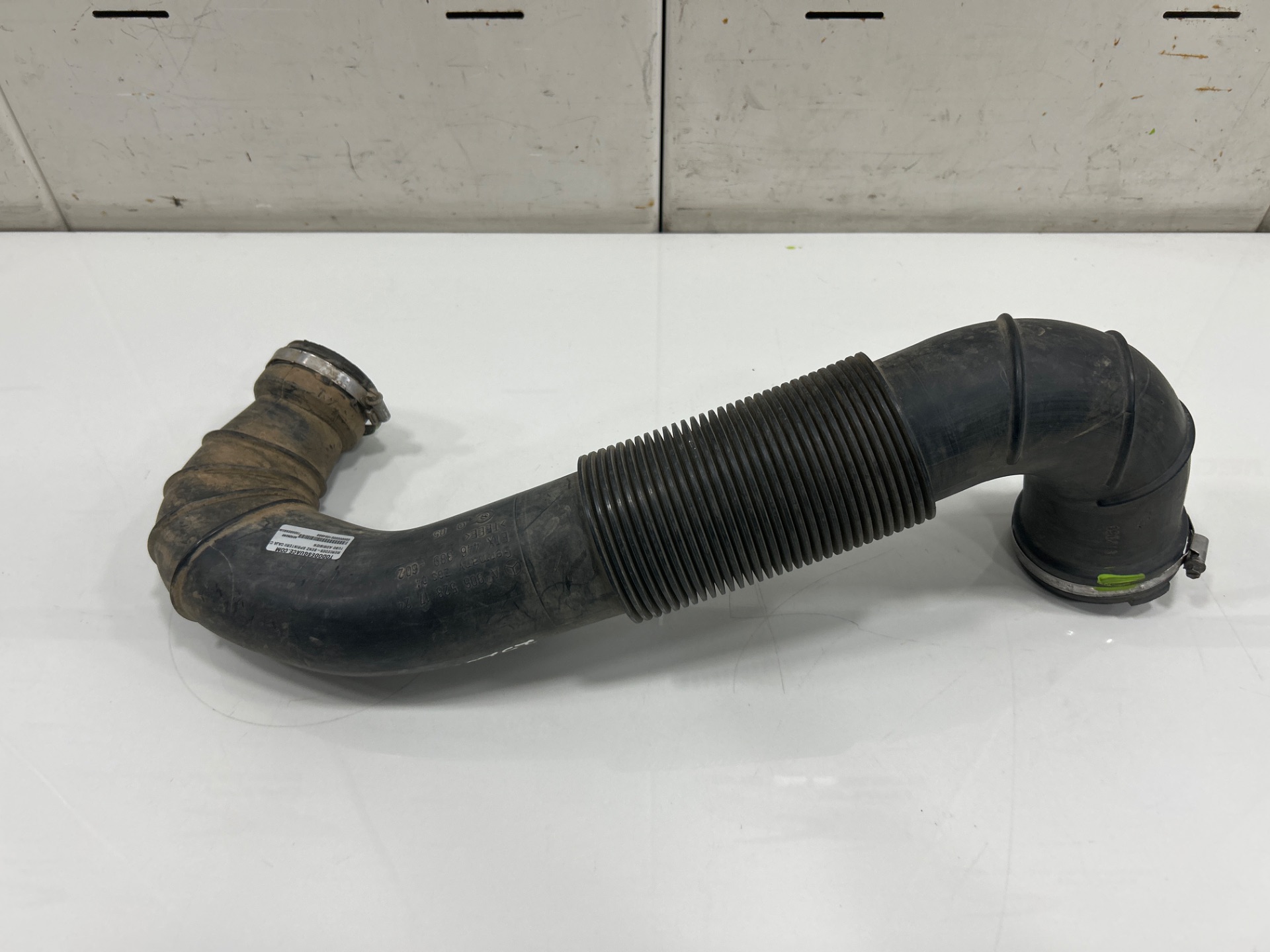 Tubo admision mercedes-benz sprinterii caja cerrada (desde 01.06) 210211213214216 cdi (906.6
