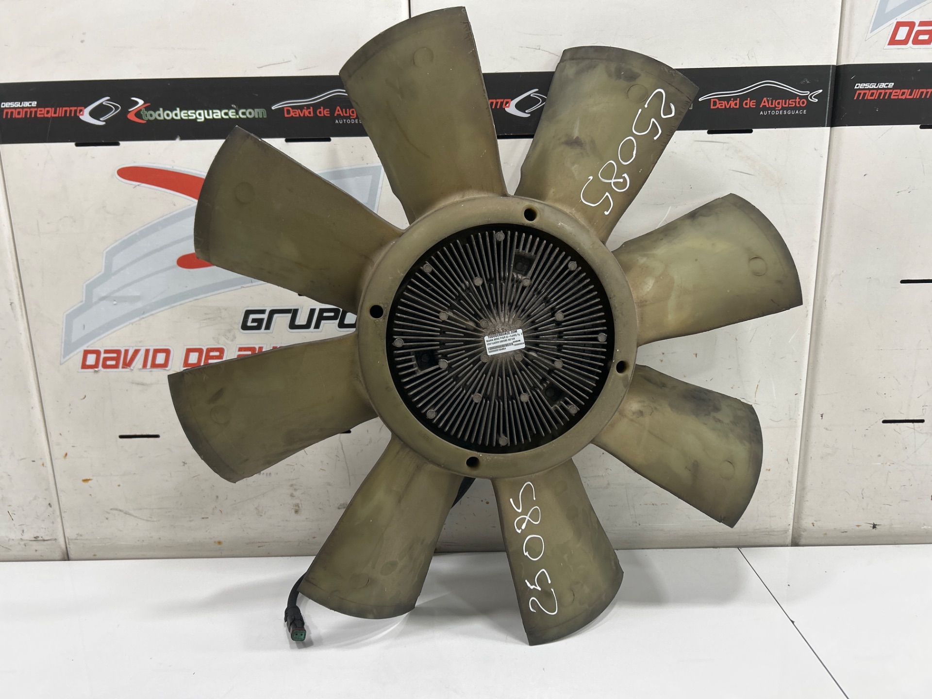 Ventilador viscoso motor scania serie pgr (c-clase) fg  270  (4x2) corto cp 13  1